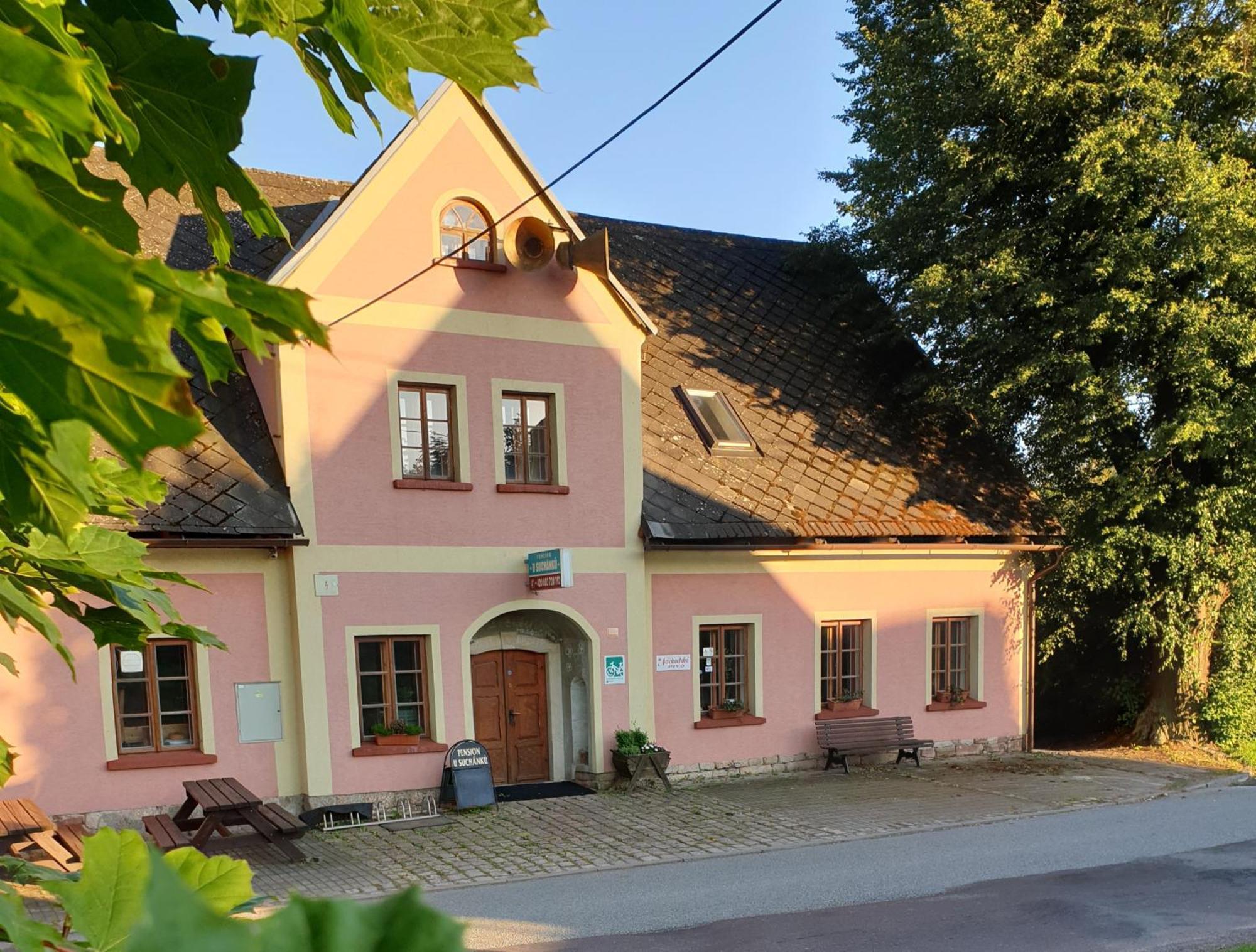 Penzion U Suchanku Mezimesti Extérieur photo